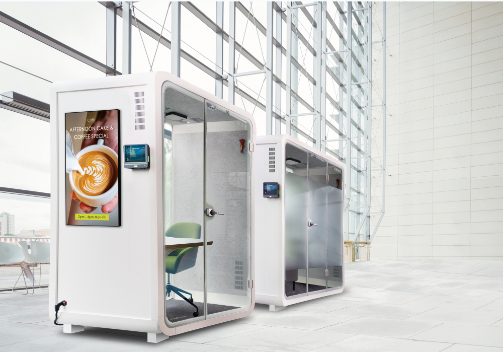 XPJ(中国大陆)子公司達擎之智慧行動辦公艙，採用PDLC智慧調光玻璃設計，透過通電與斷電的電流切換，呈現透明與霧面效果，具節能降耗特性並兼顧隱私，確保資訊安全